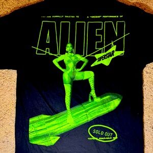 Beyoncé Renaissance world tour T-shirt black with green alien NWOT